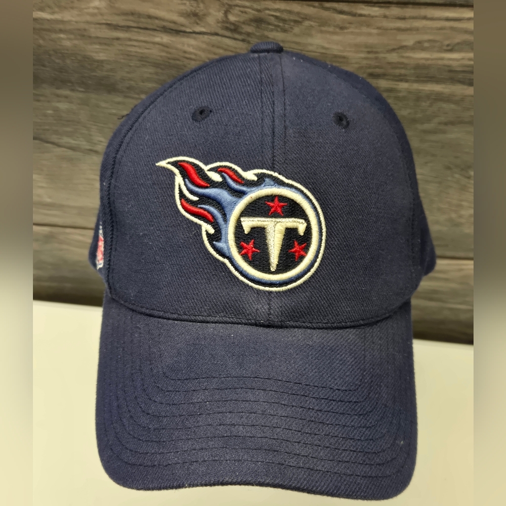 Vintage Tennessee Titans Reebok Team Logo Structured Strapback Vtg .